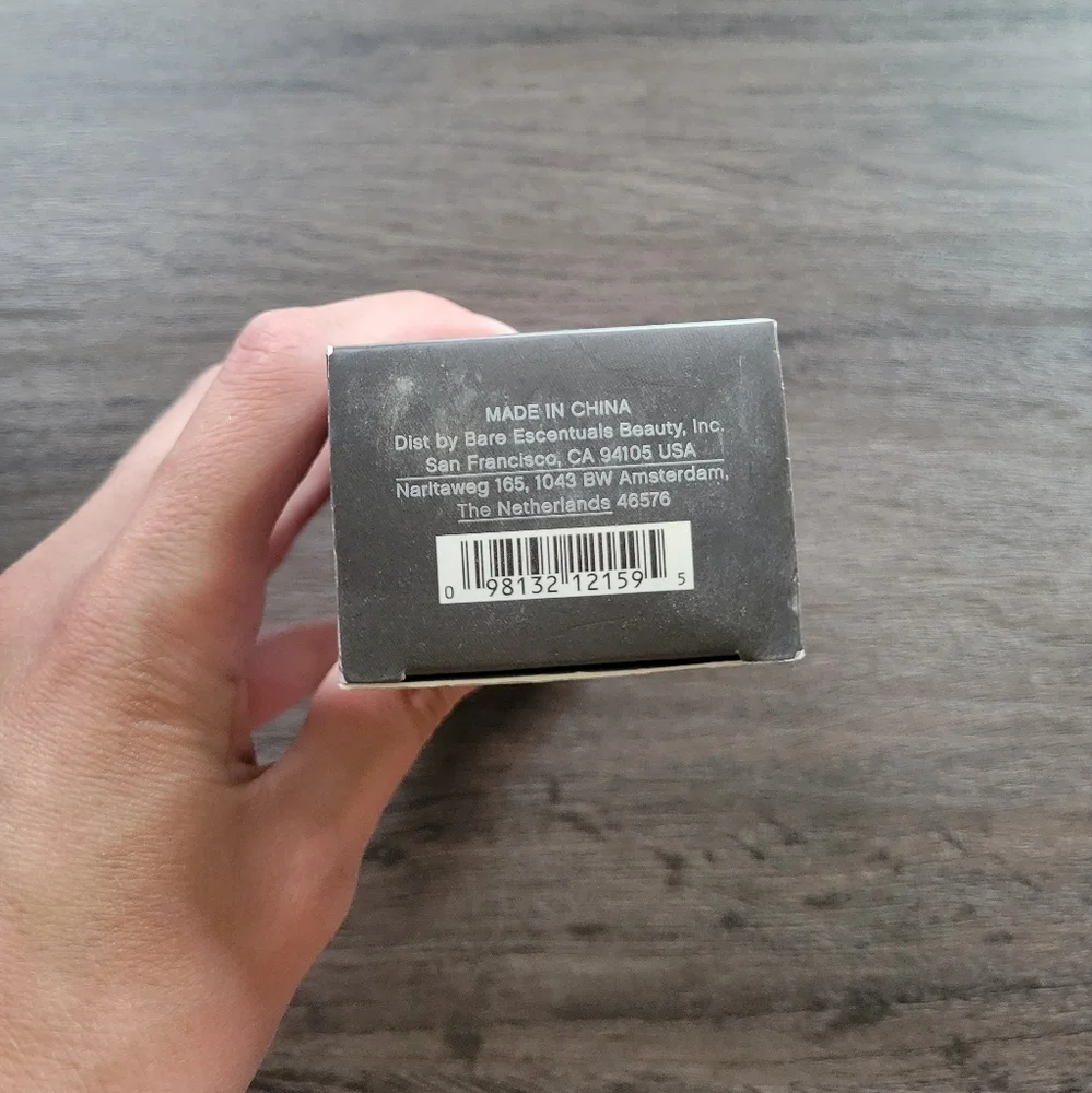 BareMinerals Refillable Buffing Brush - New in Box